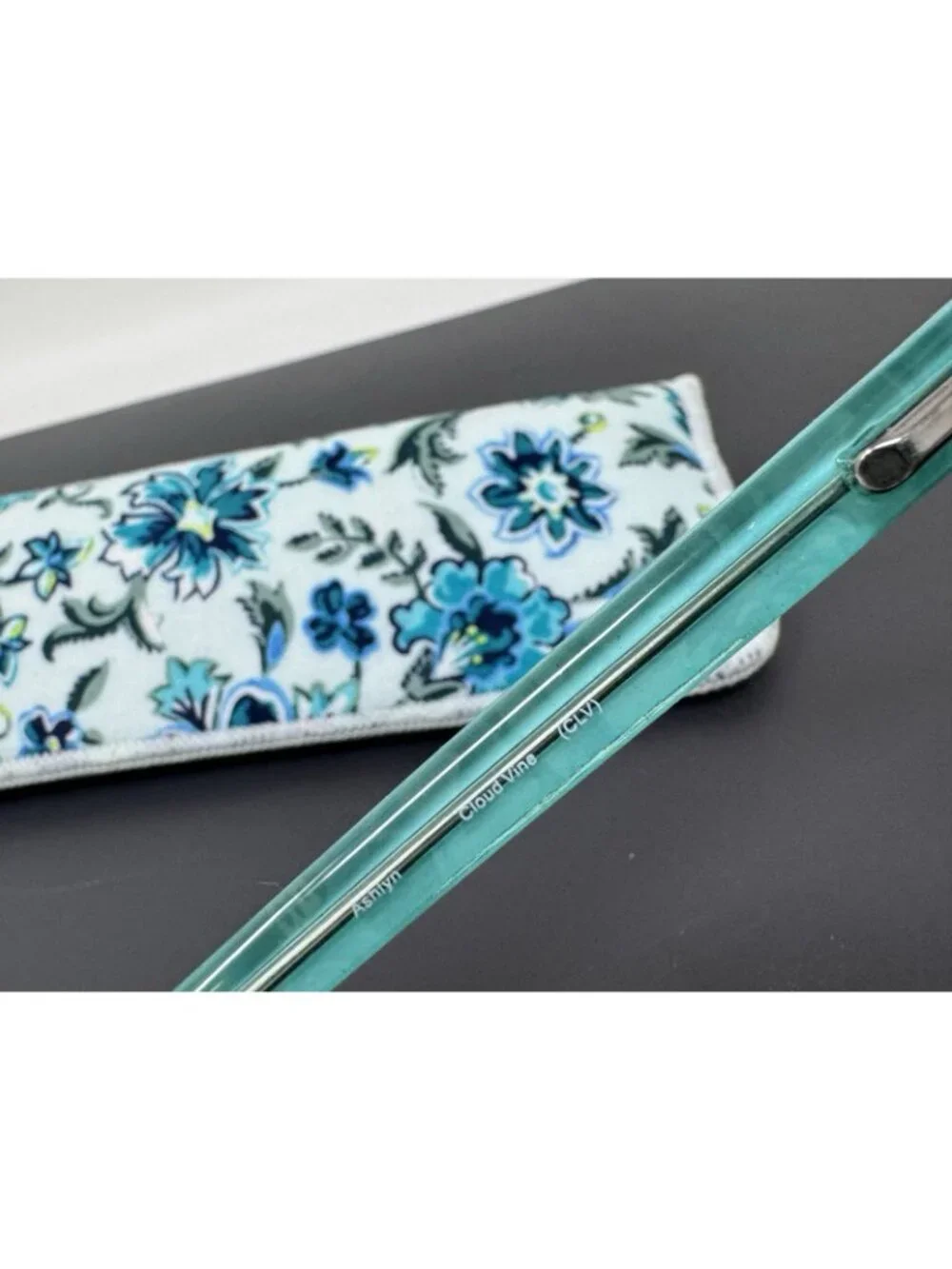 Vera Bradley Ashlyn Reading Glasses Vines Col. Cloud Vine  +2.00